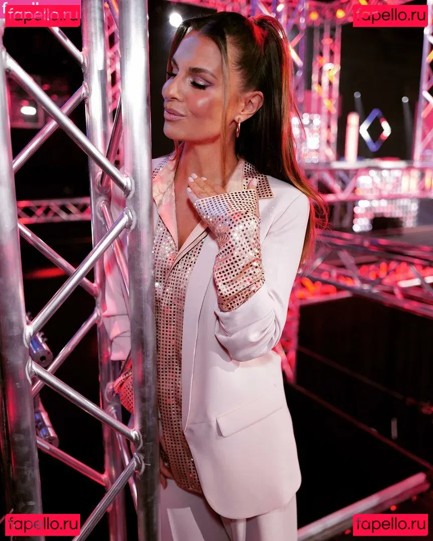 Laura Wontorra Onlyfans Photo Gallery 