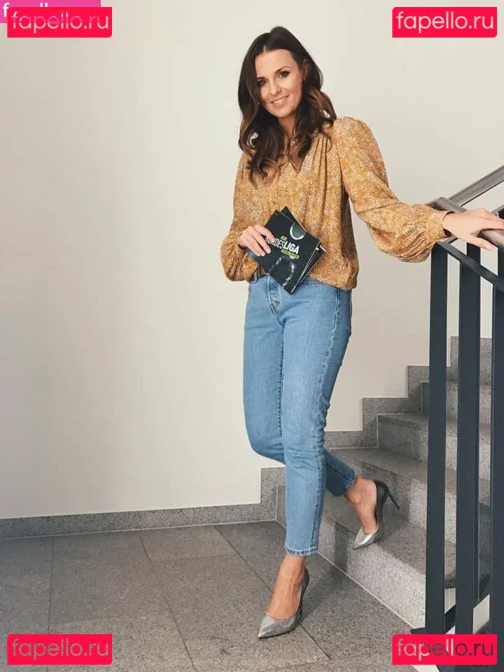 Laura Wontorra Onlyfans Photo Gallery 