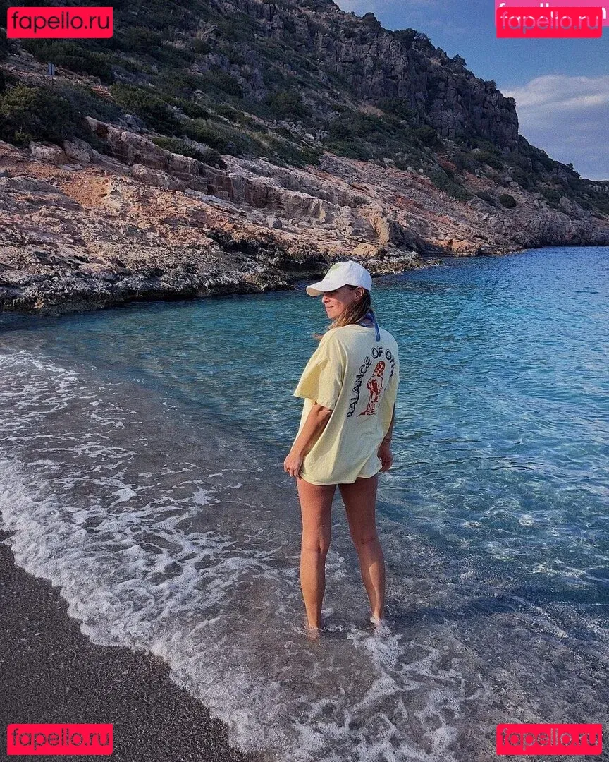 Laura Wontorra Onlyfans Photo Gallery 