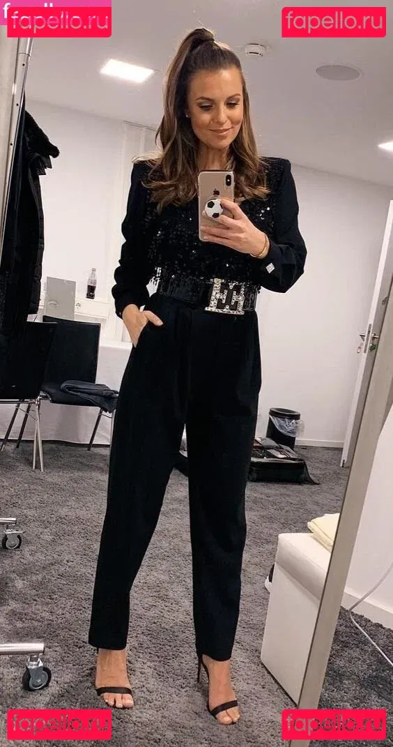 Laura Wontorra Onlyfans Photo Gallery 