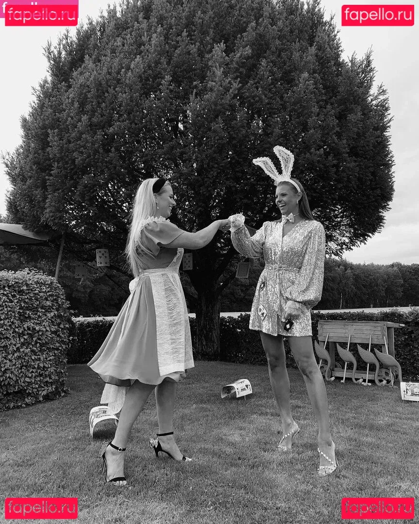 Laura Wontorra Onlyfans Photo Gallery 