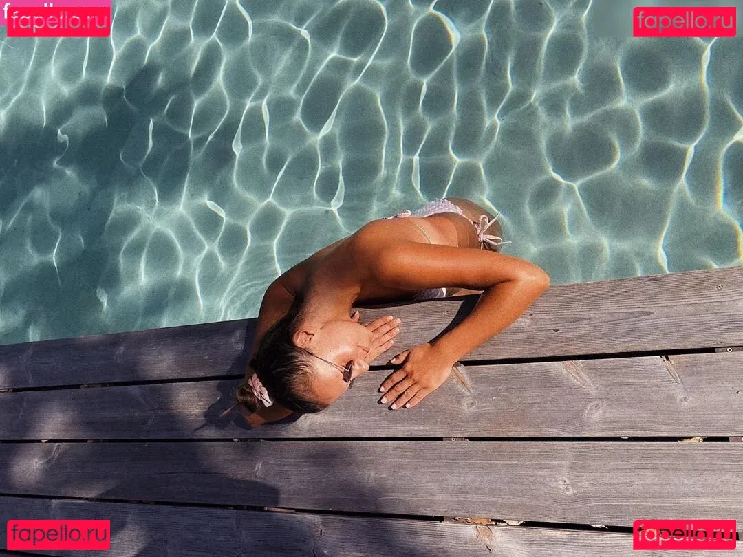 Laura Wontorra Onlyfans Photo Gallery 