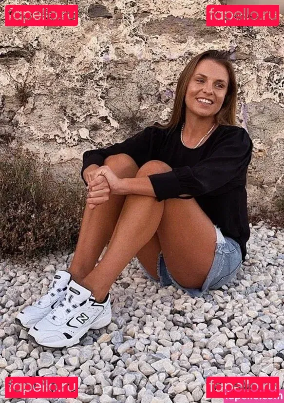 Laura Wontorra Onlyfans Photo Gallery 