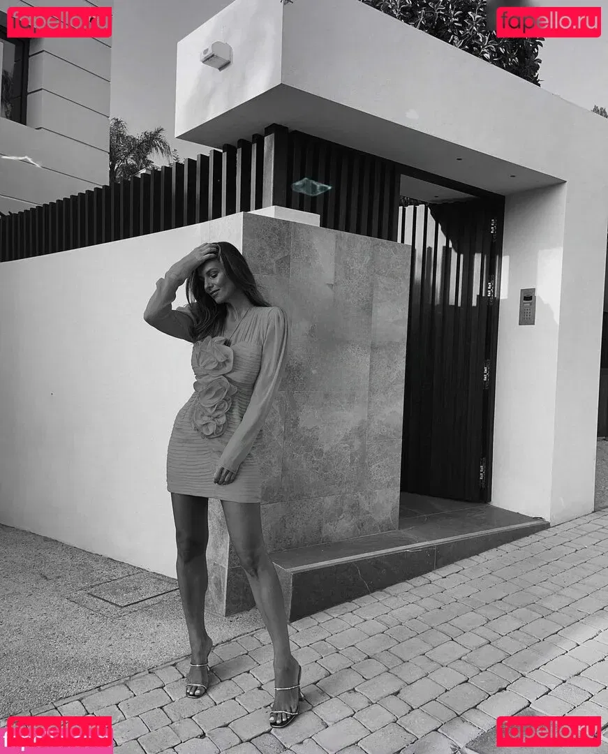 Laura Wontorra Onlyfans Photo Gallery 