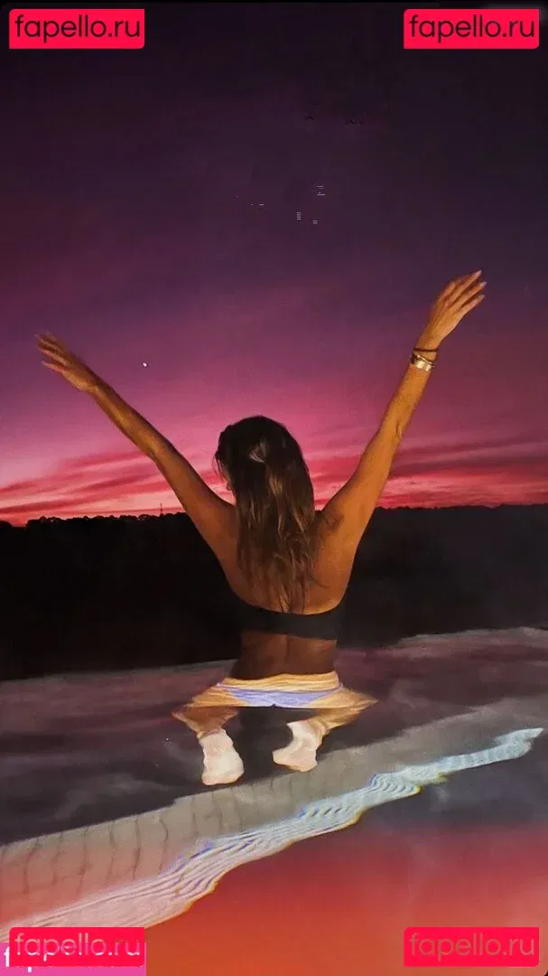 Laura Wontorra Onlyfans Photo Gallery 