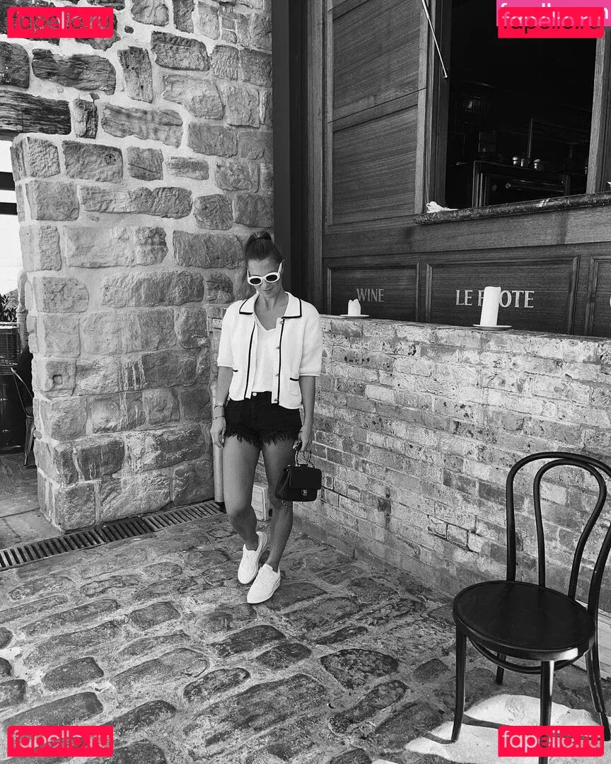 Laura Wontorra Onlyfans Photo Gallery 