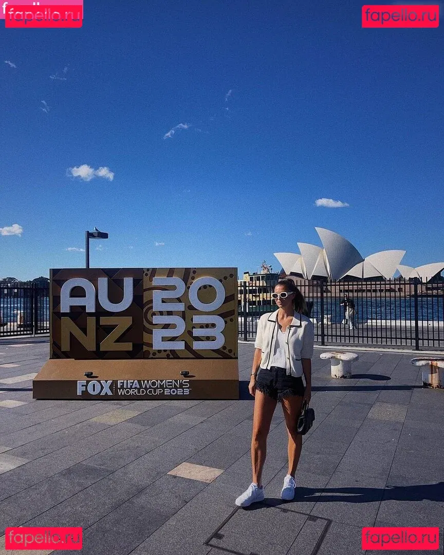 Laura Wontorra Onlyfans Photo Gallery 