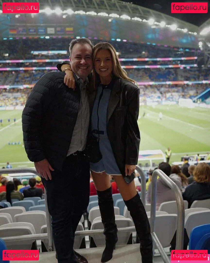 Laura Wontorra Onlyfans Photo Gallery 