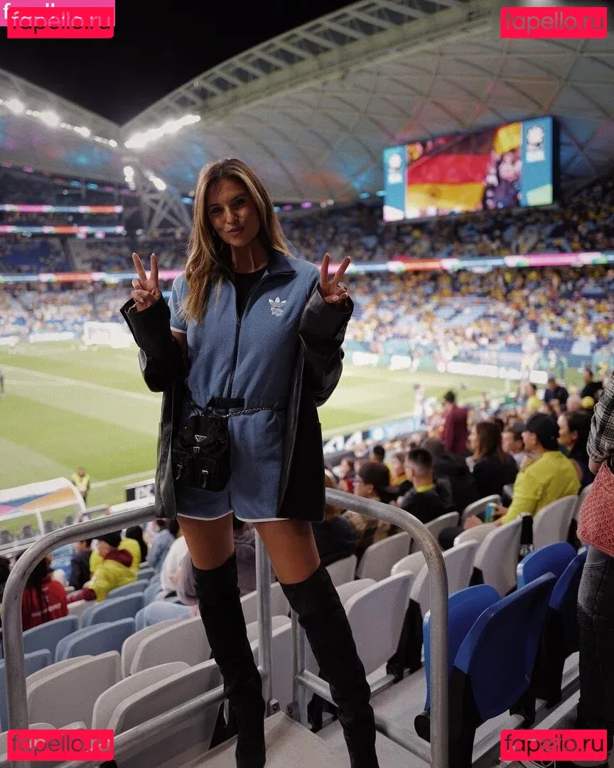 Laura Wontorra Onlyfans Photo Gallery 