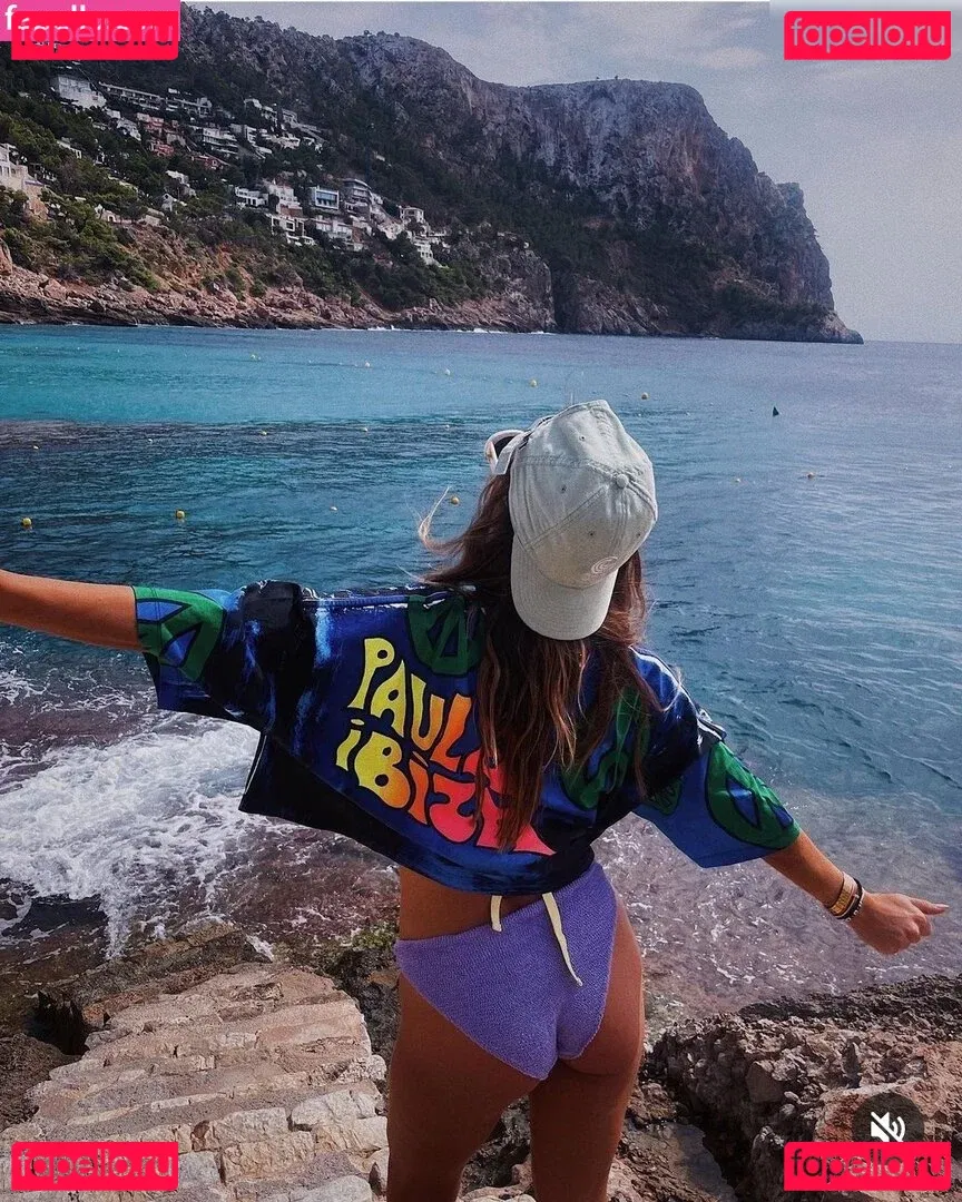 Laura Wontorra Onlyfans Photo Gallery 