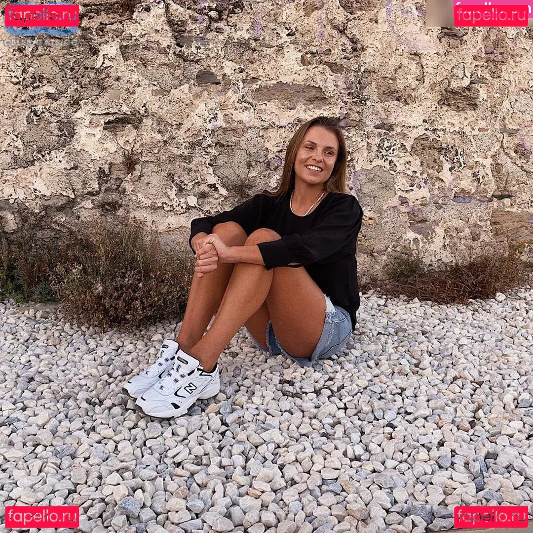 Laura Wontorra Onlyfans Photo Gallery 