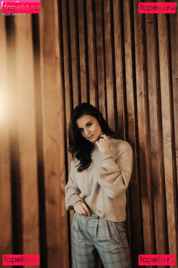 Laura Wontorra Onlyfans Photo Gallery 