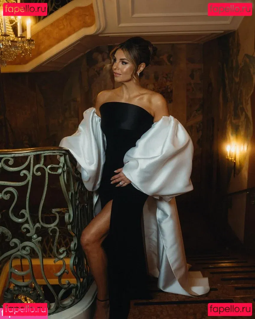 Laura Wontorra Onlyfans Photo Gallery 