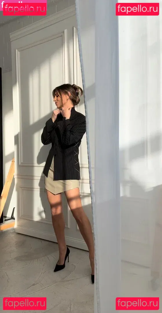 Laura Wontorra Onlyfans Photo Gallery 