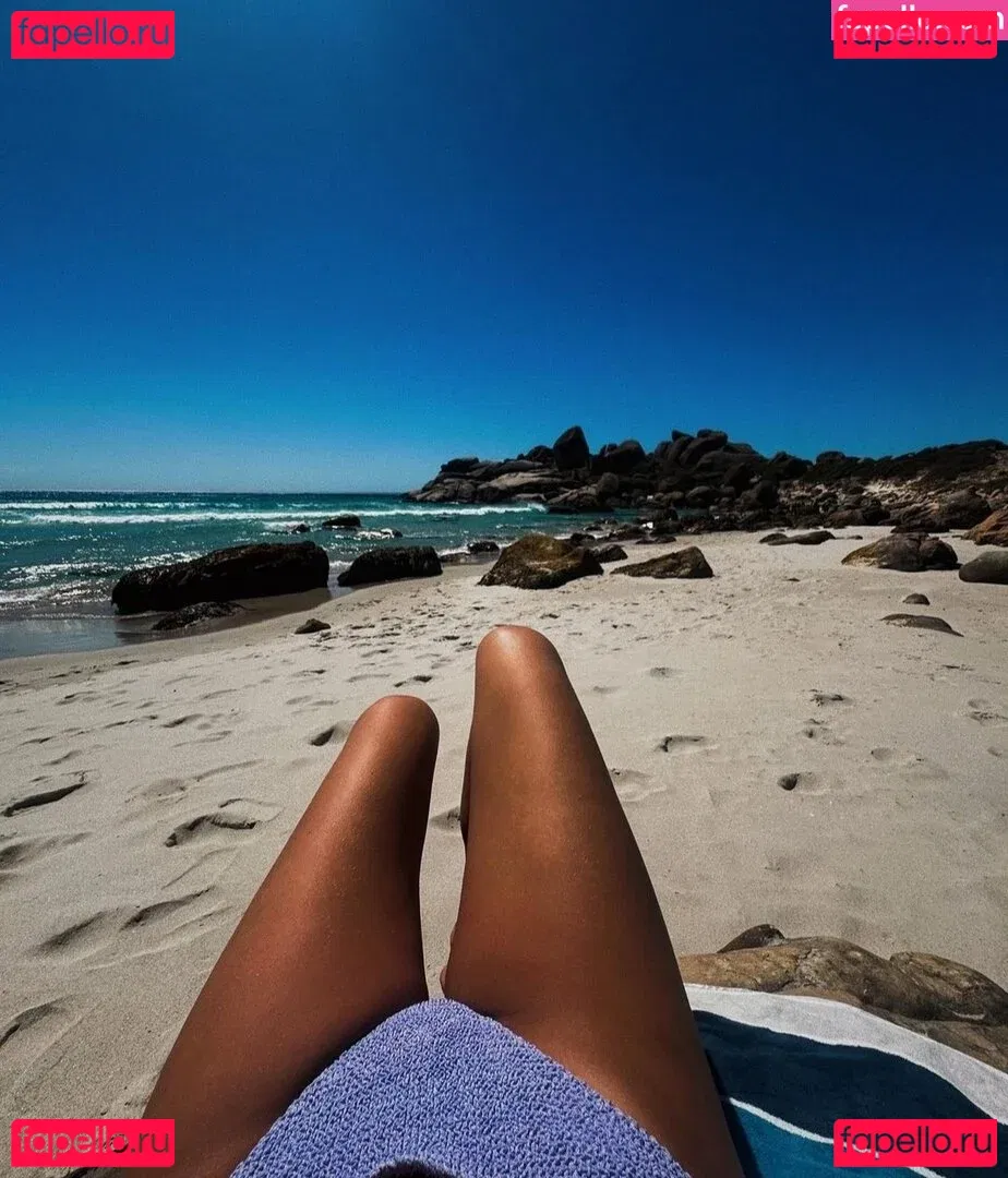 Laura Wontorra Onlyfans Photo Gallery 