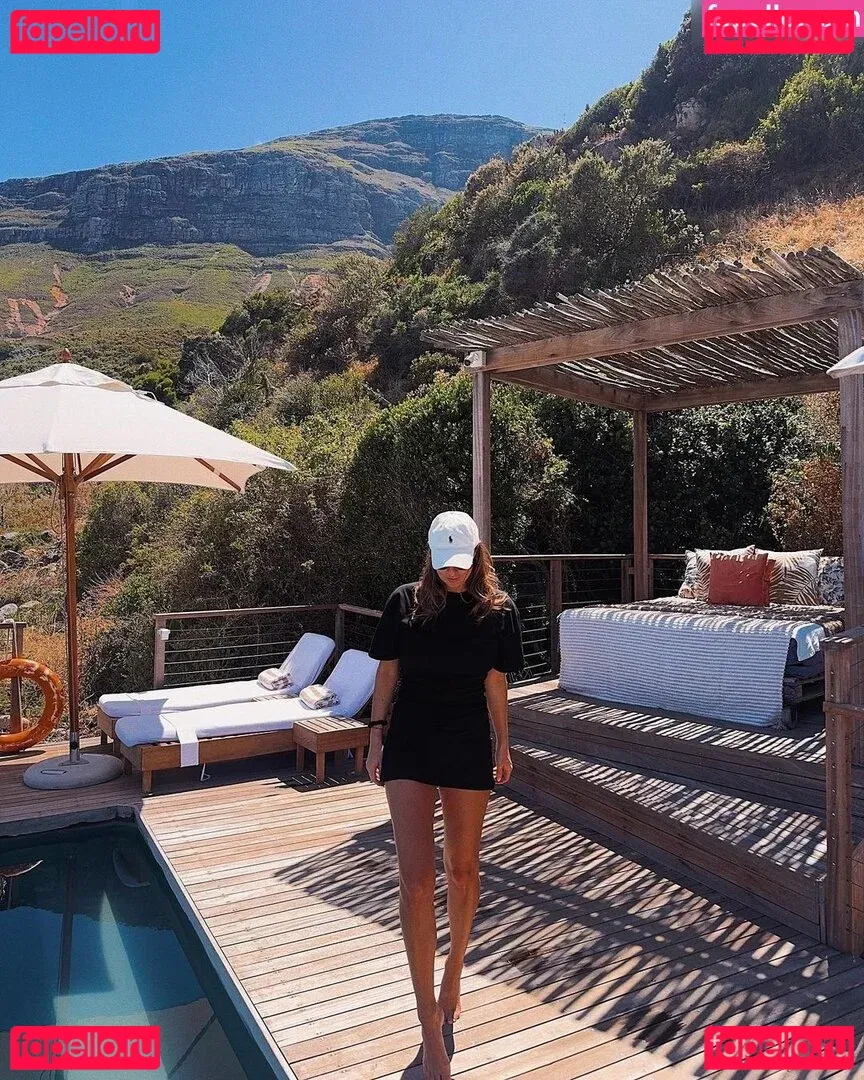 Laura Wontorra Onlyfans Photo Gallery 