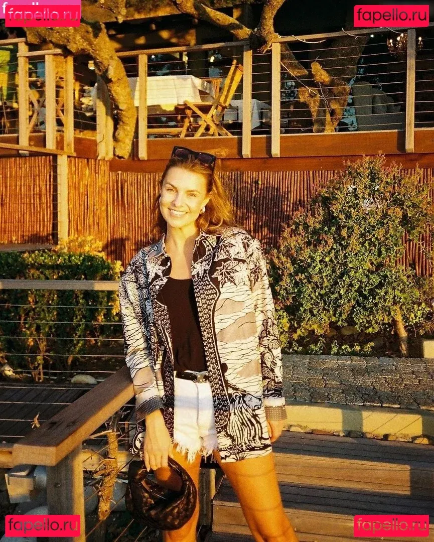 Laura Wontorra Onlyfans Photo Gallery 