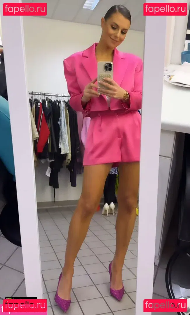 Laura Wontorra Onlyfans Photo Gallery 