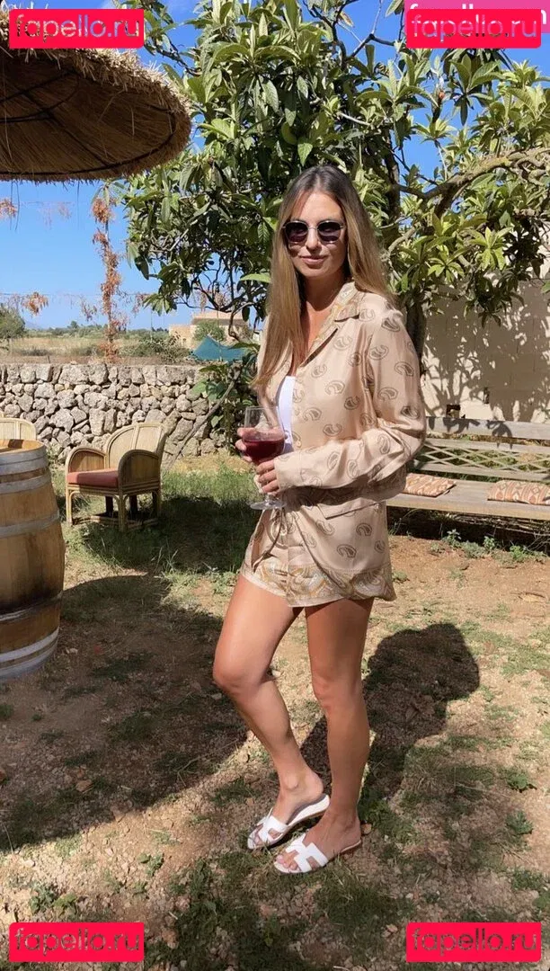 Laura Wontorra Onlyfans Photo Gallery 