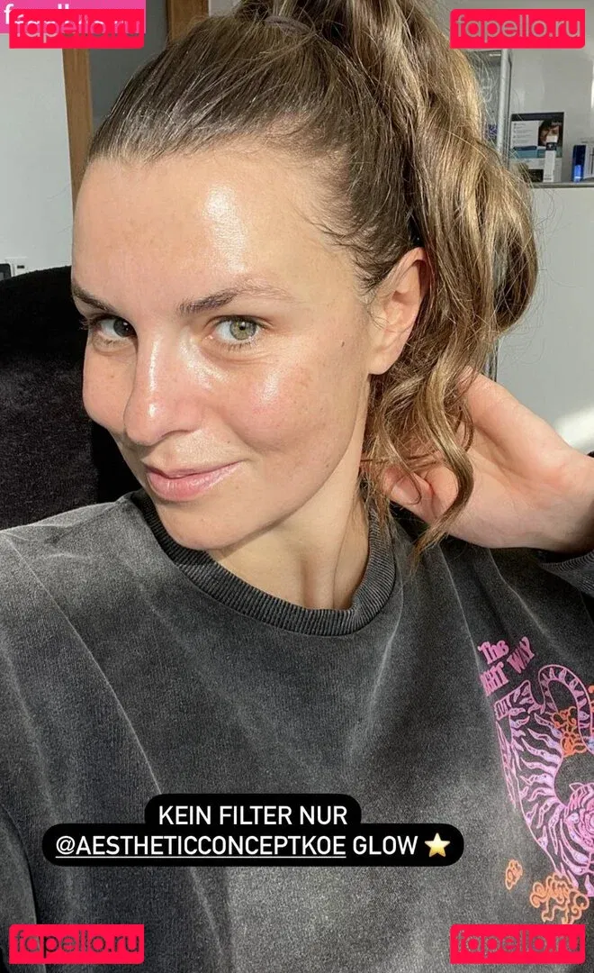 Laura Wontorra Onlyfans Photo Gallery 