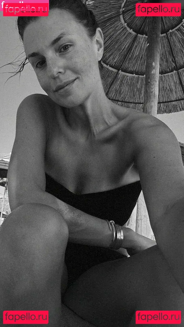 Laura Wontorra Onlyfans Photo Gallery 