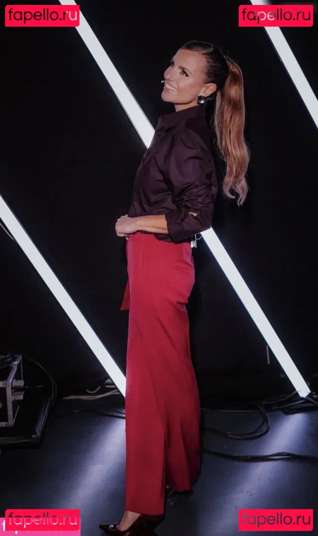 Laura Wontorra Onlyfans Photo Gallery 