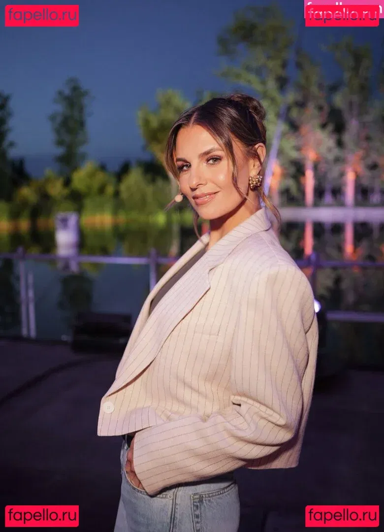 Laura Wontorra Onlyfans Photo Gallery 