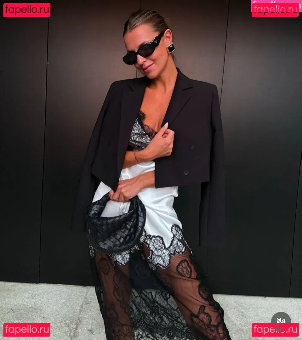 Laura Wontorra Onlyfans Photo Gallery 