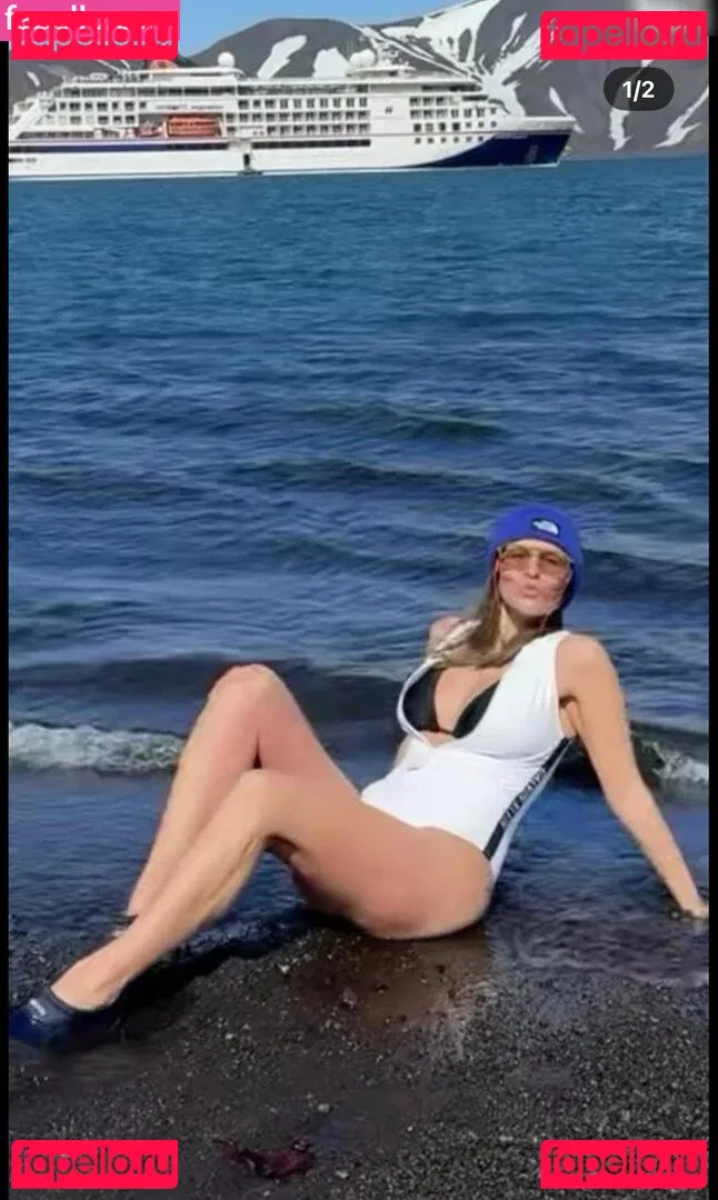 Laura Wontorra Onlyfans Photo Gallery 