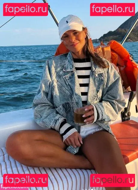 Laura Wontorra Onlyfans Photo Gallery 