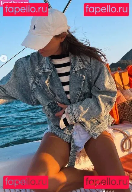 Laura Wontorra Onlyfans Photo Gallery 