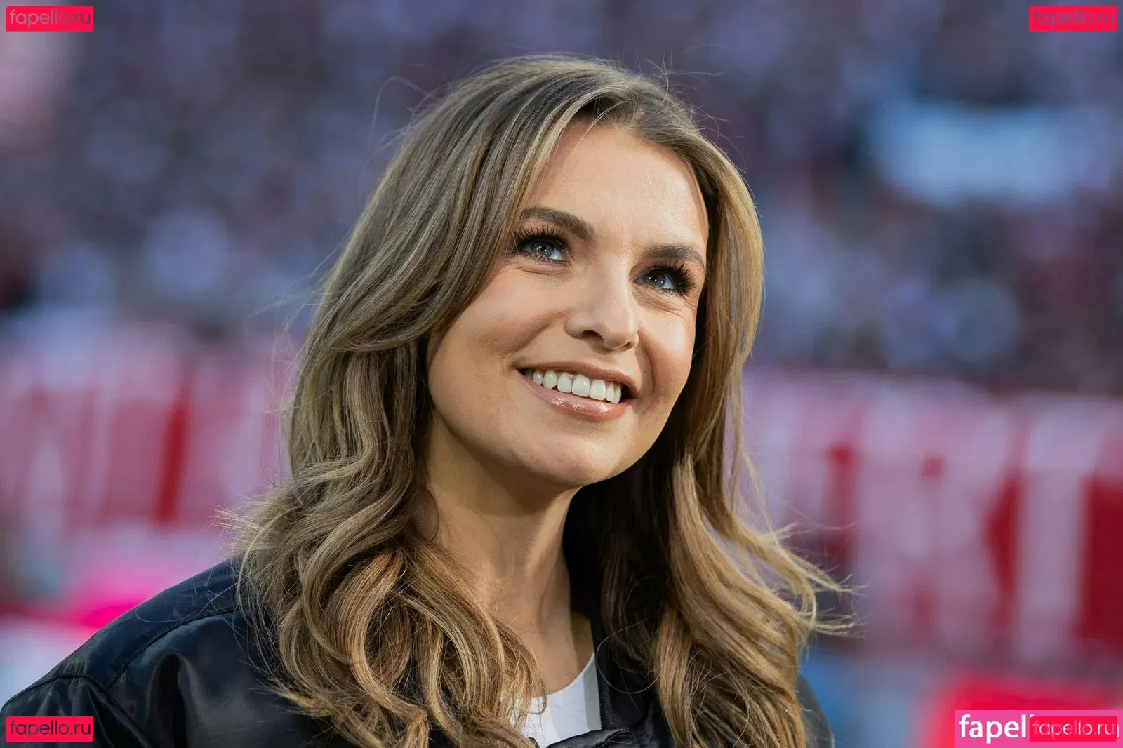 Laura Wontorra Onlyfans Photo Gallery 