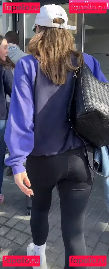 Laura Wontorra Onlyfans Photo Gallery 