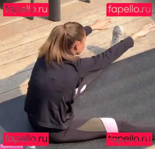 Laura Wontorra Onlyfans Photo Gallery 