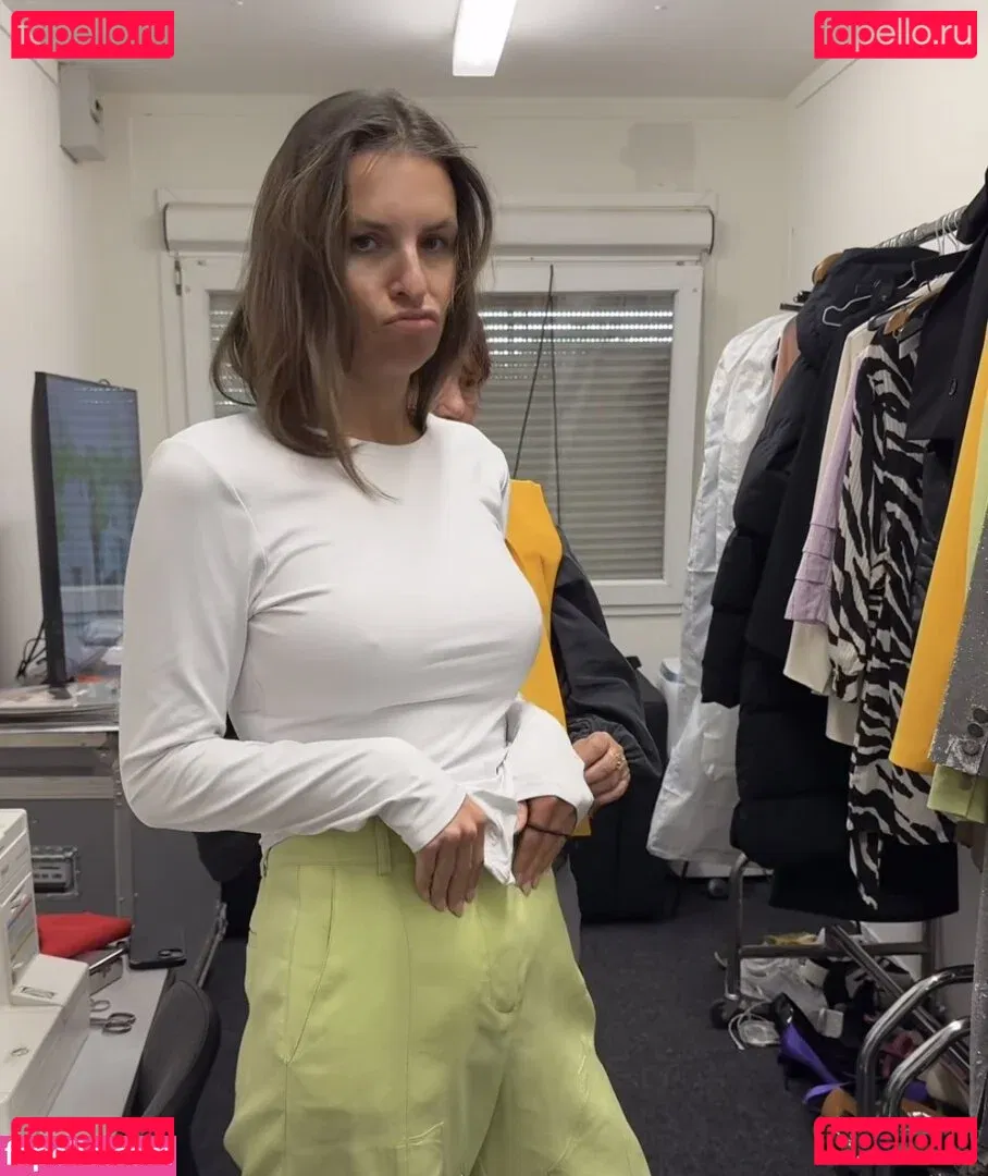 Laura Wontorra Onlyfans Photo Gallery 