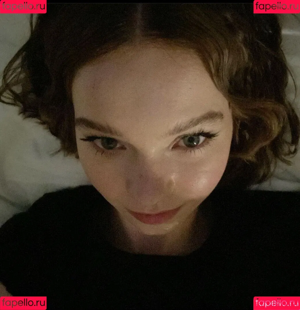 Emma Myers Onlyfans Photo Gallery 