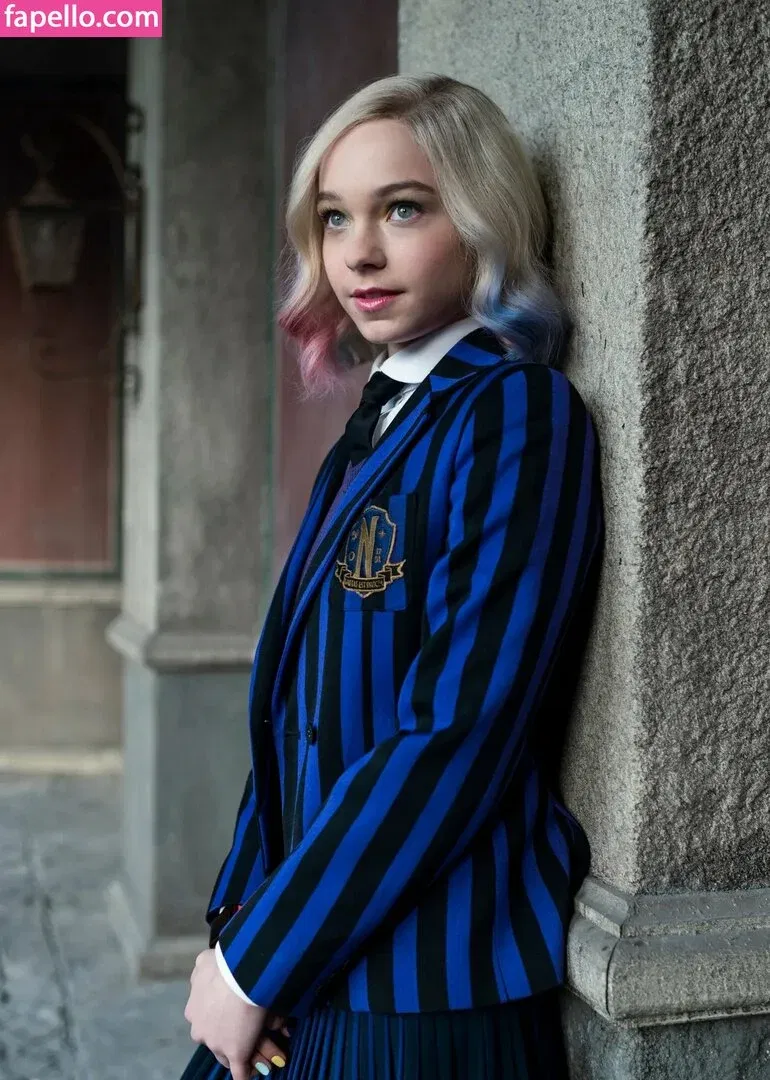 Emma Myers Onlyfans Photo Gallery 