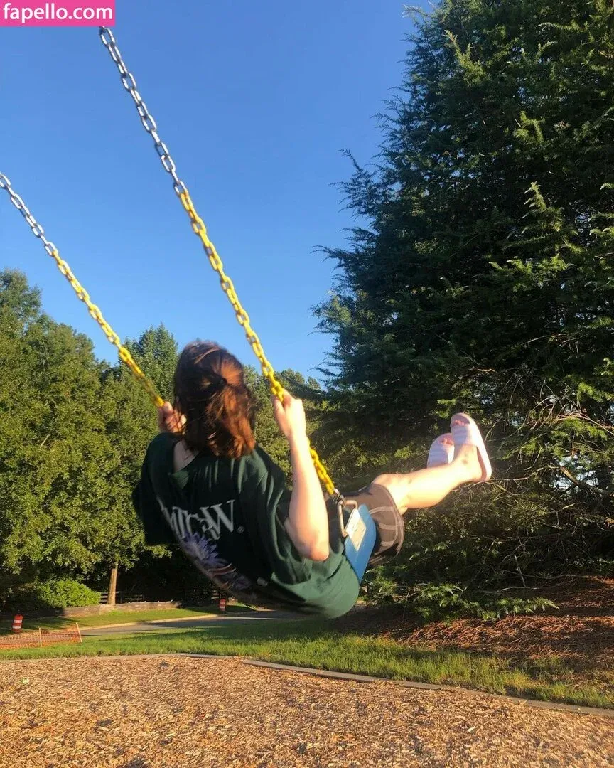 Emma Myers Onlyfans Photo Gallery 