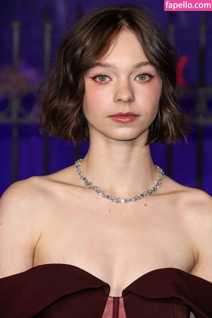 Emma Myers Onlyfans Photo Gallery 