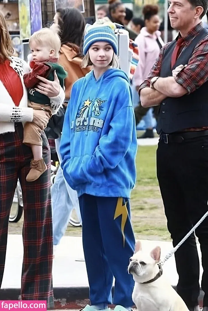 Emma Myers Onlyfans Photo Gallery 