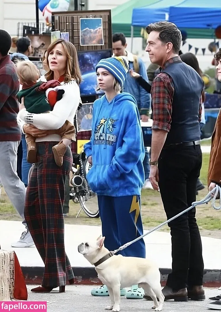 Emma Myers Onlyfans Photo Gallery 