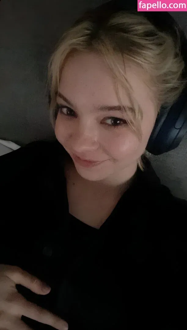 Emma Myers Onlyfans Photo Gallery 