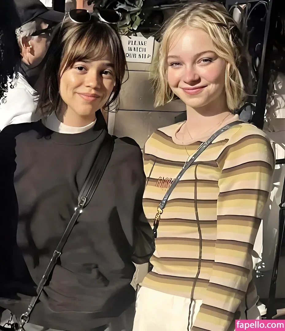 Emma Myers Onlyfans Photo Gallery 