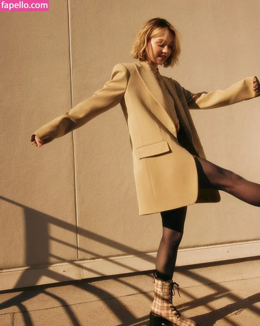 Emma Myers Onlyfans Photo Gallery 