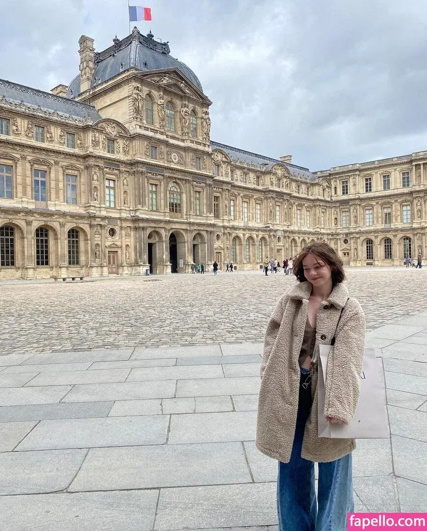 Emma Myers Onlyfans Photo Gallery 