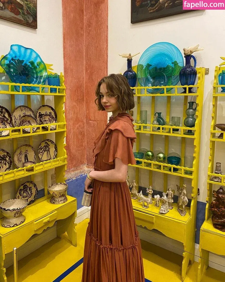 Emma Myers Onlyfans Photo Gallery 