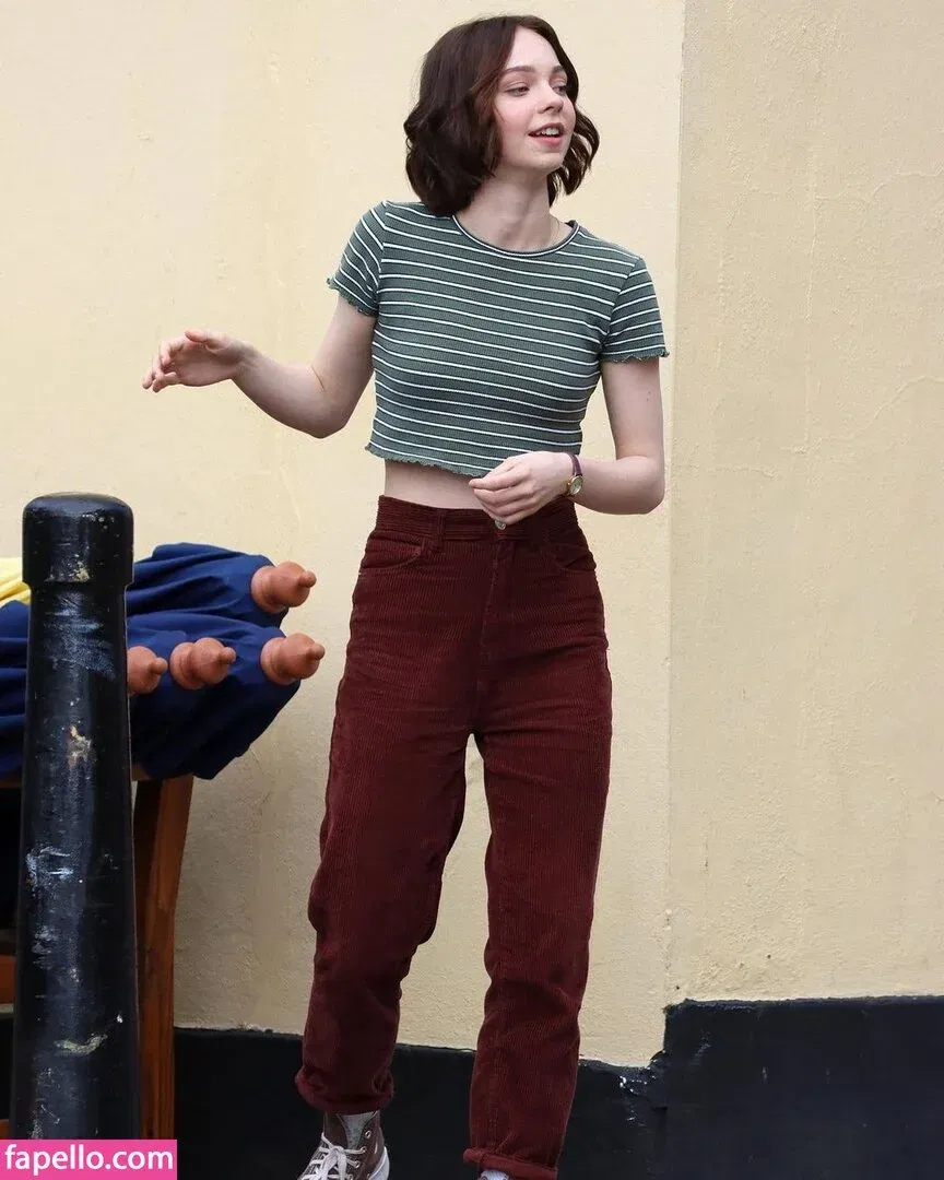 Emma Myers Onlyfans Photo Gallery 