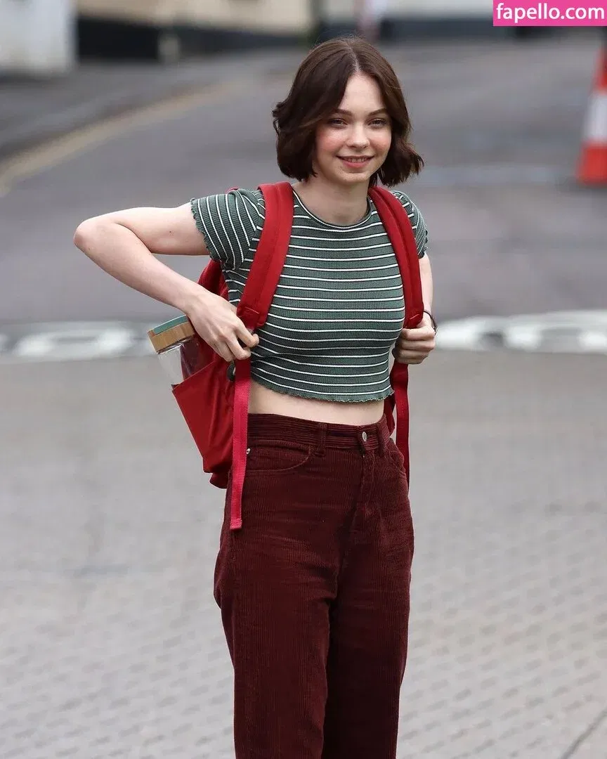 Emma Myers Onlyfans Photo Gallery 