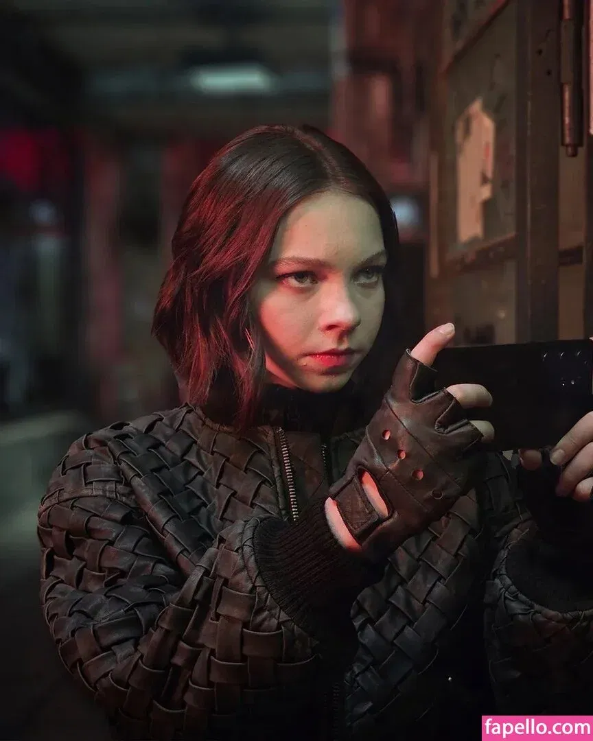 Emma Myers Onlyfans Photo Gallery 