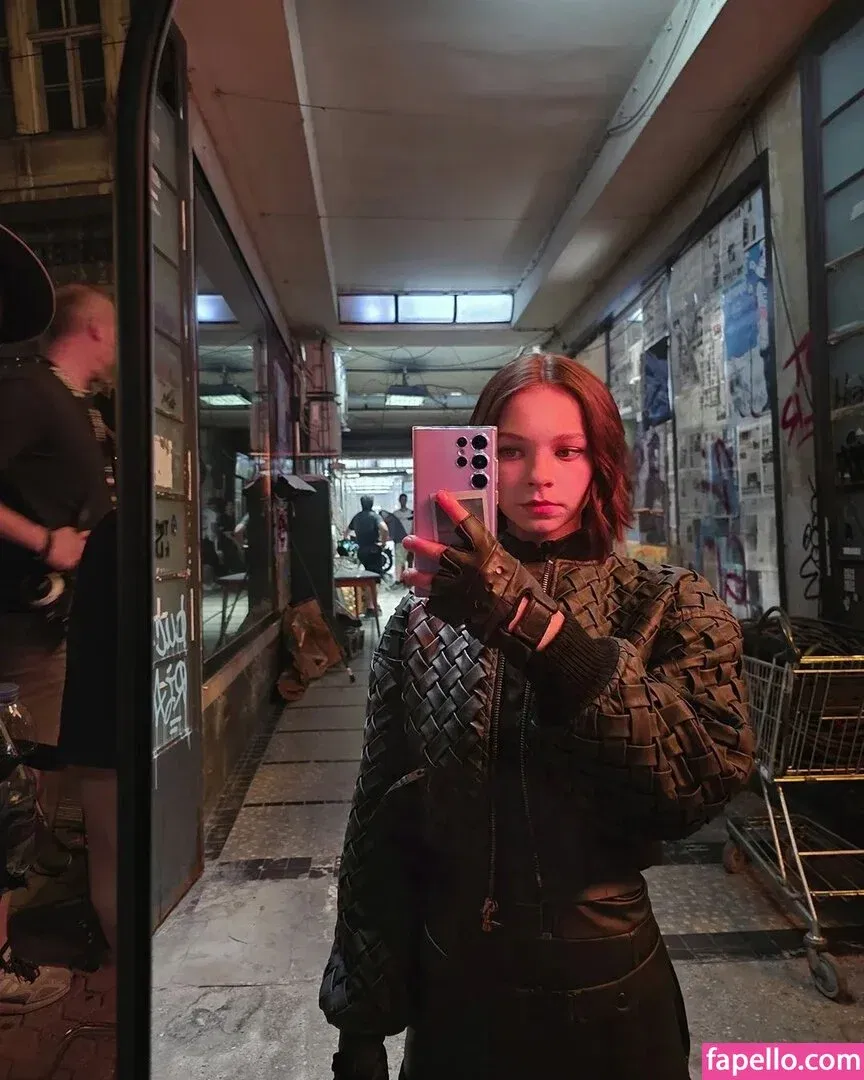 Emma Myers Onlyfans Photo Gallery 